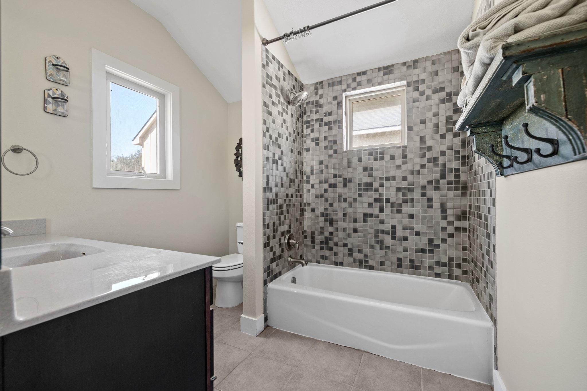 912 Romeria Dr # A, Austin, TX 78757