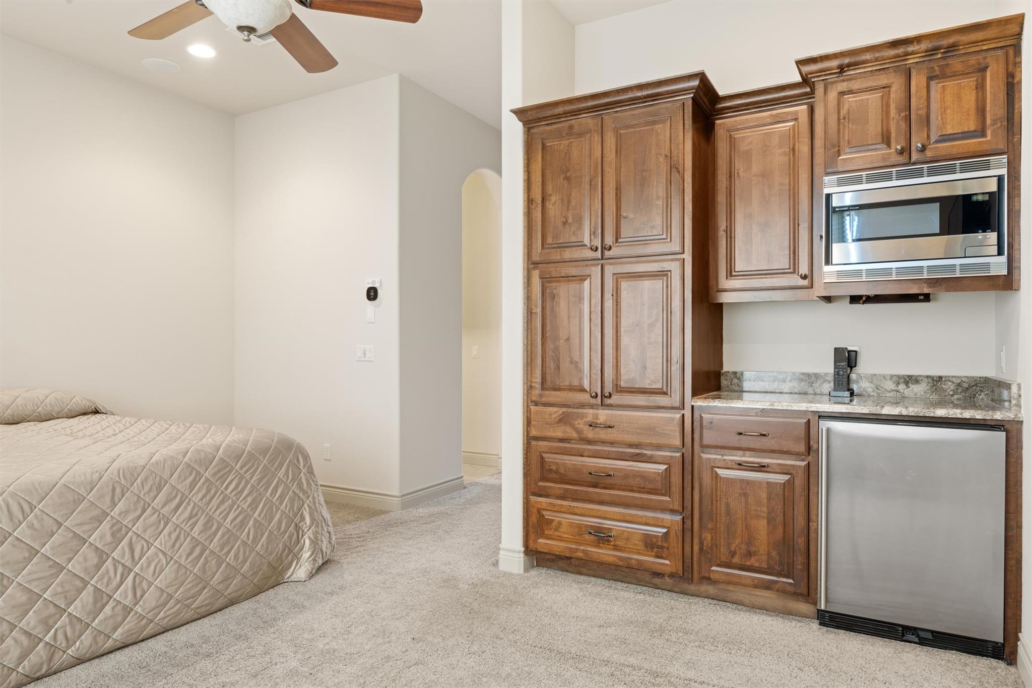 14502 Lund Carlson Rd, Coupland, TX 78615