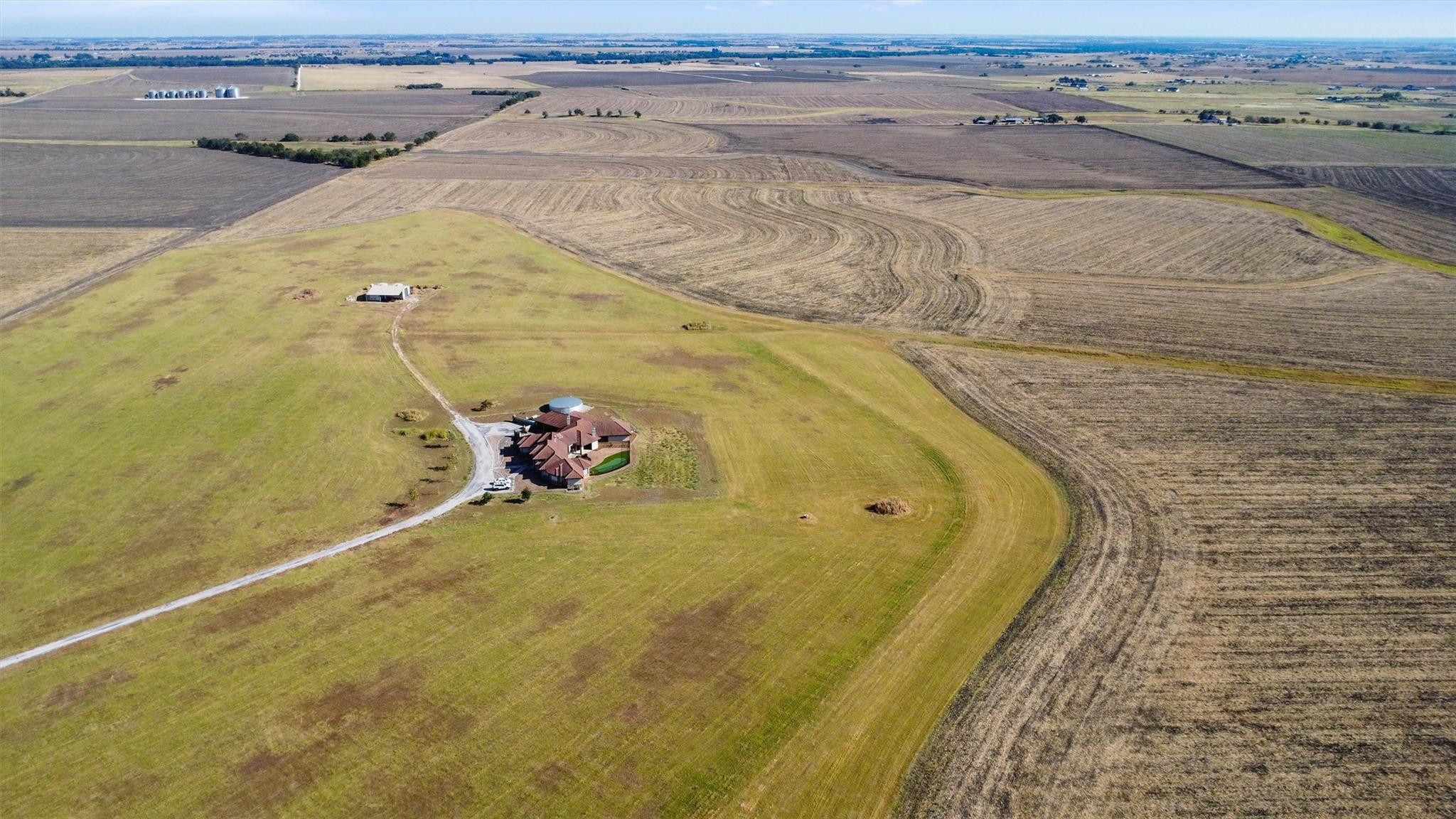 14502 Lund Carlson Rd, Coupland, TX 78615