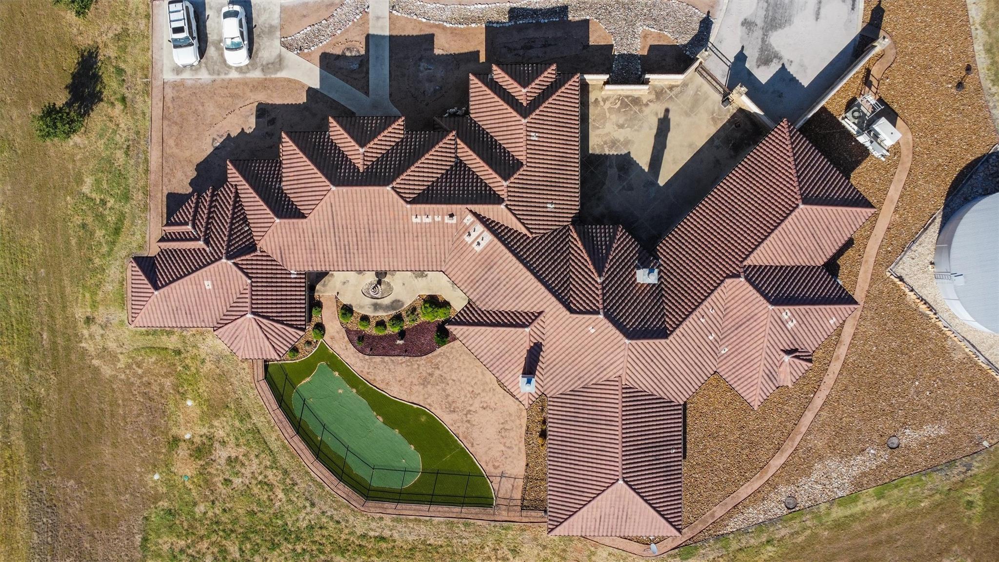 14502 Lund Carlson Rd, Coupland, TX 78615