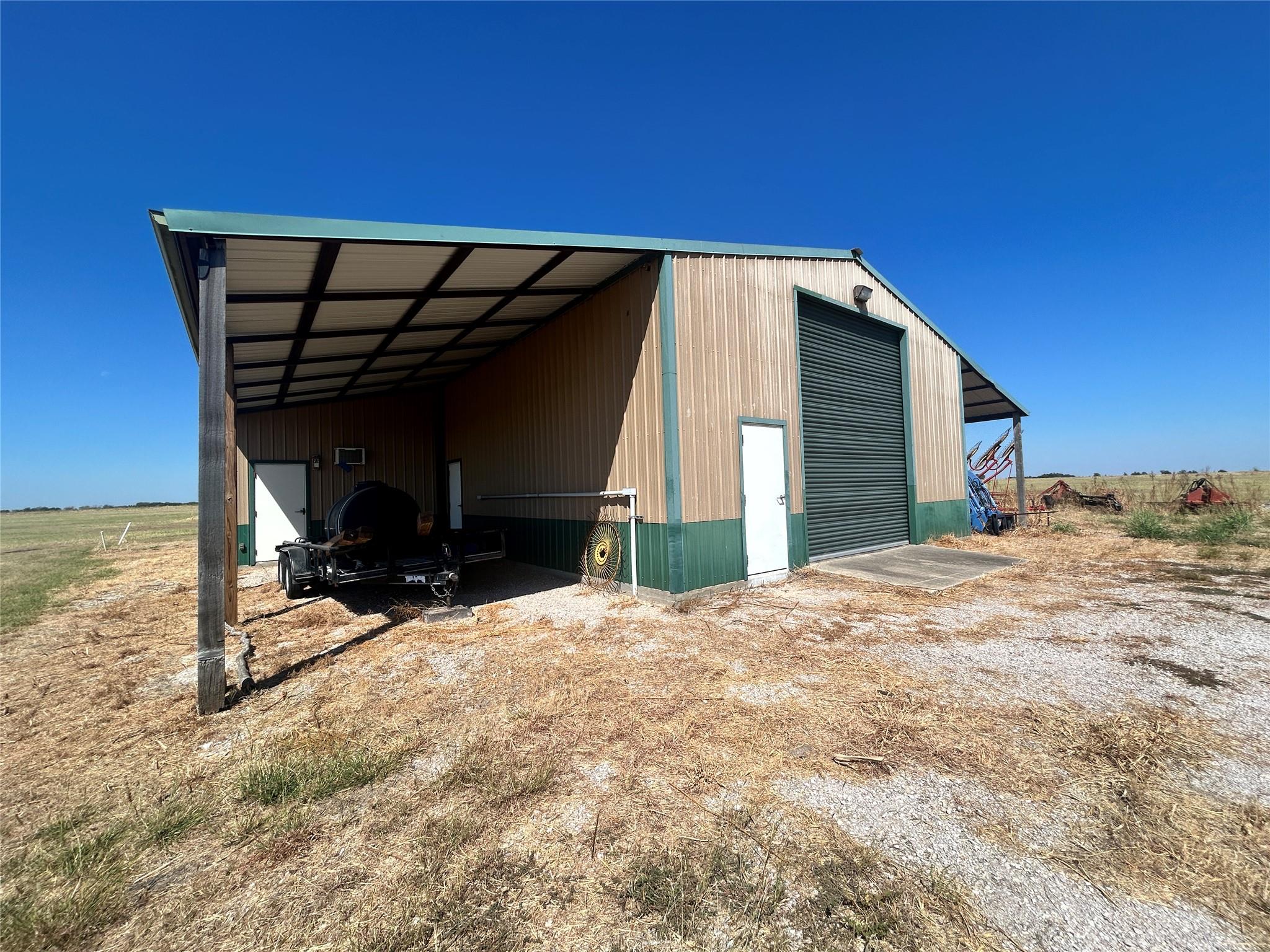14502 Lund Carlson Rd, Coupland, TX 78615