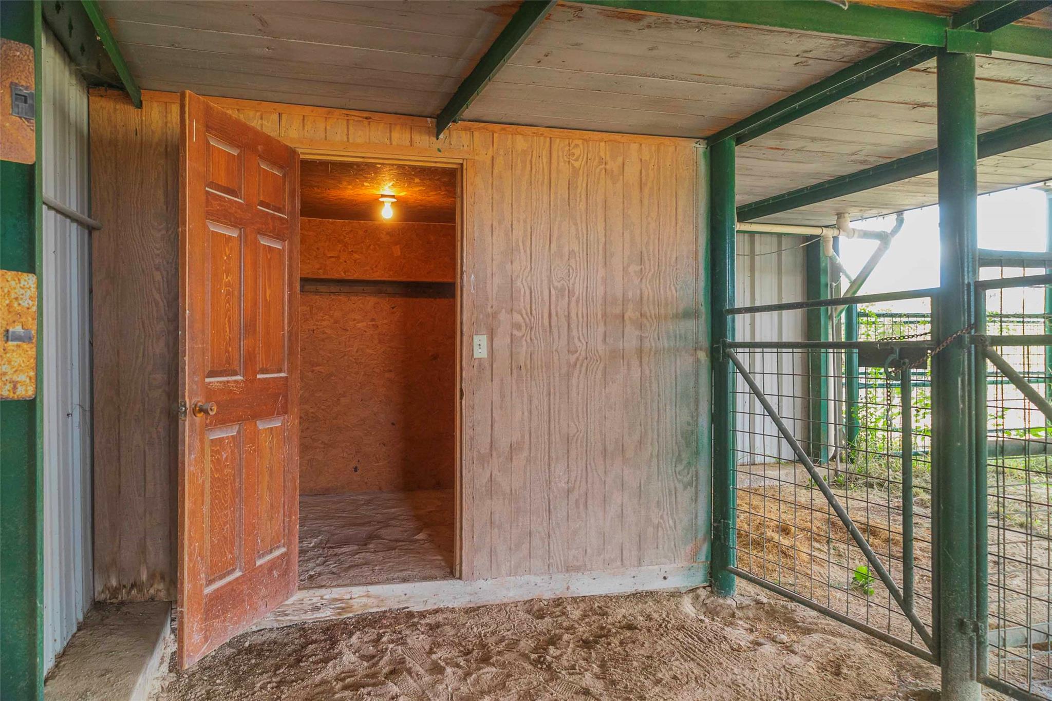 3958 Bandera Highway, Kerrville, TX 78028