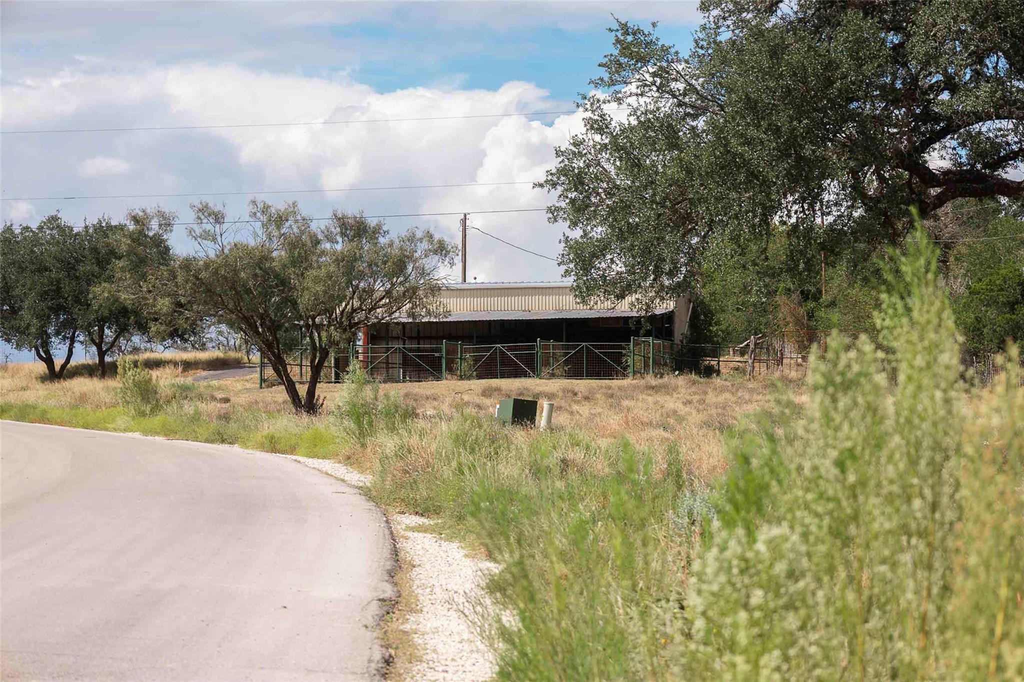 3958 Bandera Highway, Kerrville, TX 78028