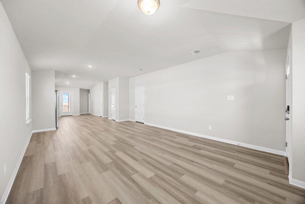 140 Honey Bee Rd, Jarrell, TX 76537