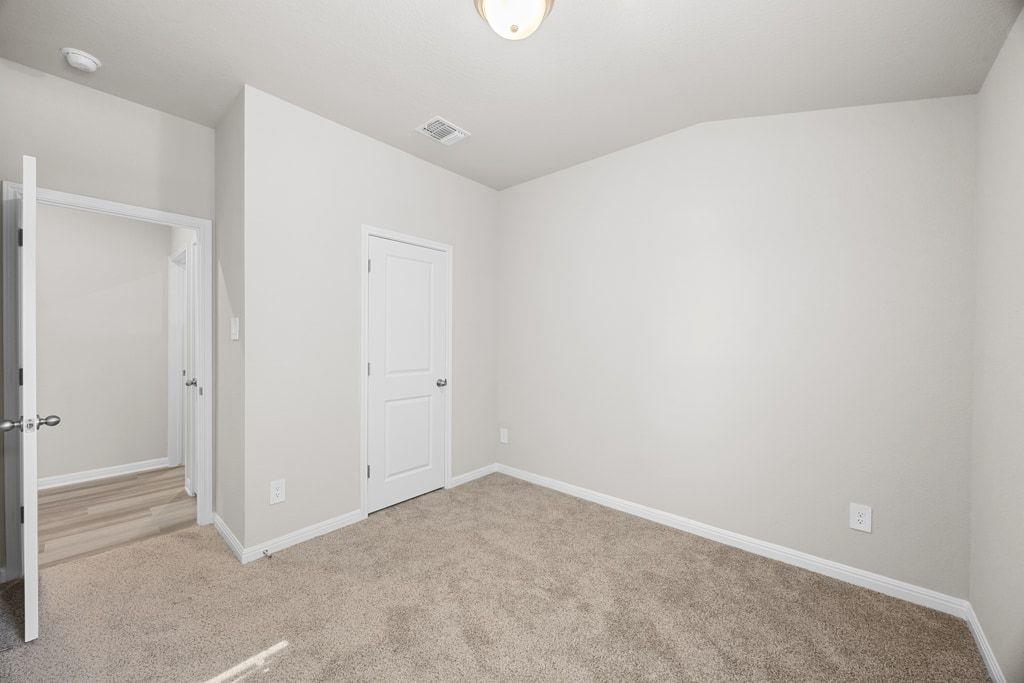 140 Honey Bee Rd, Jarrell, TX 76537