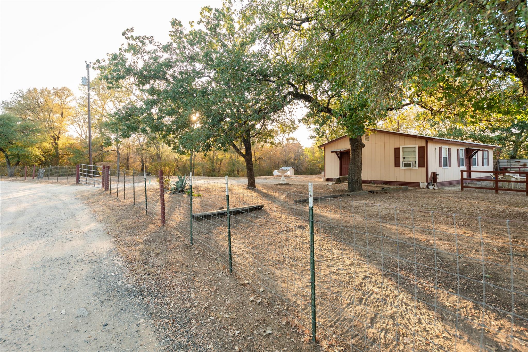 164 Josie Ln, Bastrop, TX 78602