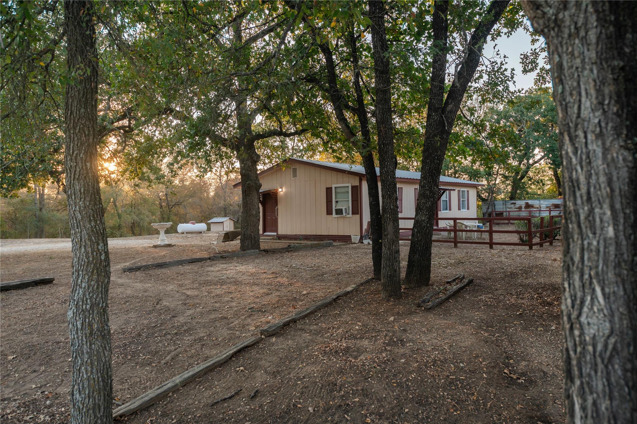 164 Josie Ln, Bastrop, TX 78602