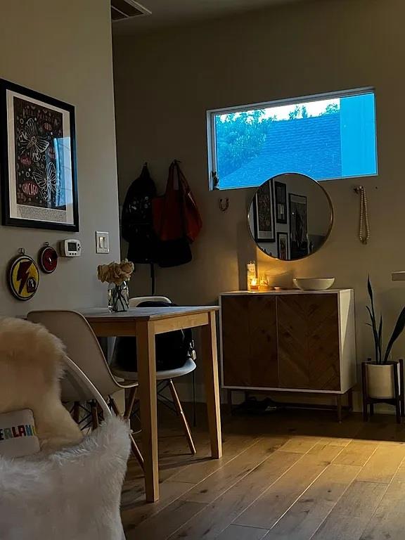 2209 Willow St # B, Austin, TX 78702