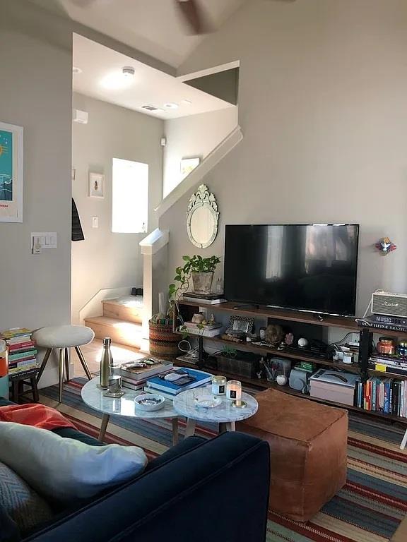 2209 Willow St # B, Austin, TX 78702