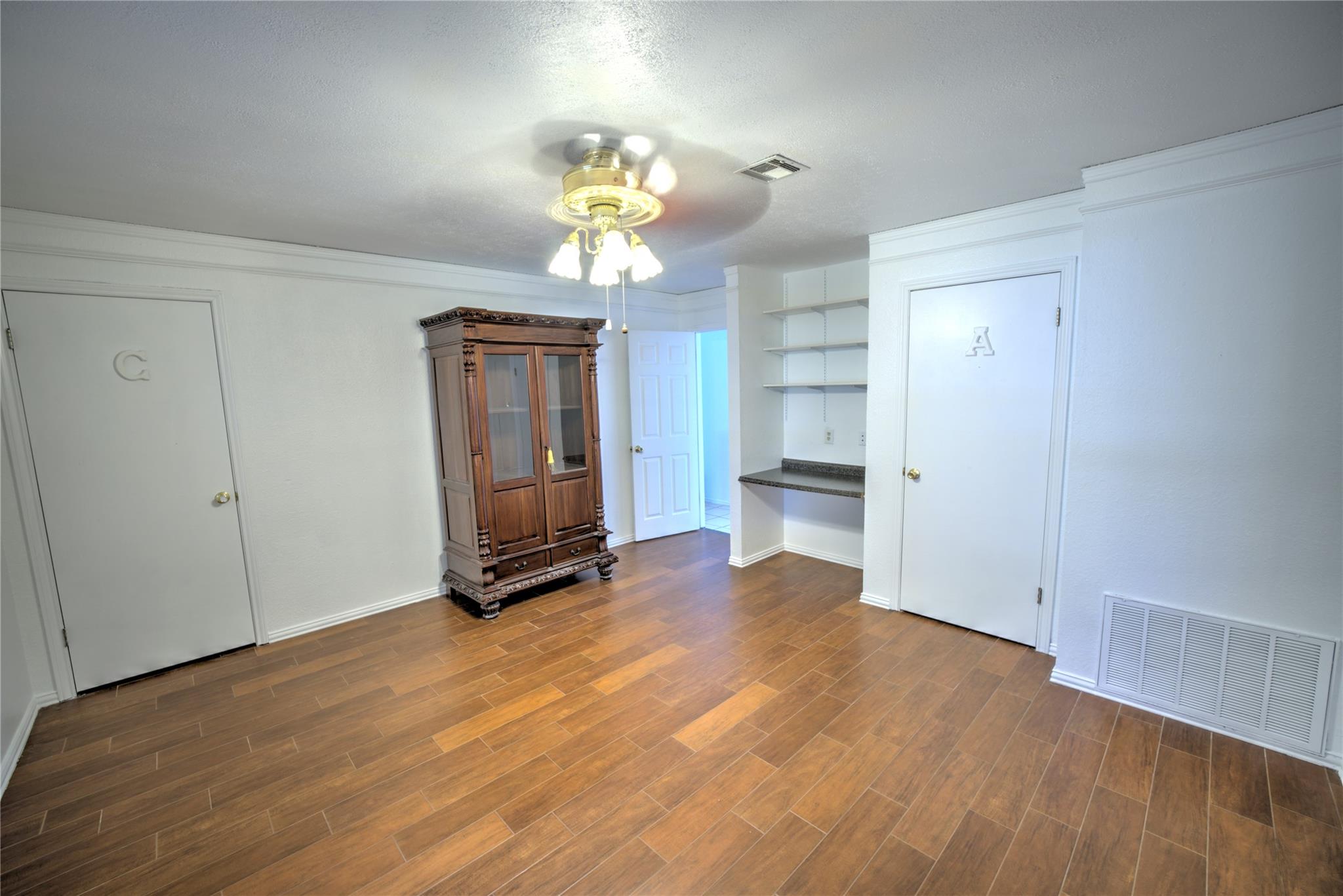 681 Old Lytton Springs Rd, Lockhart, TX 78644