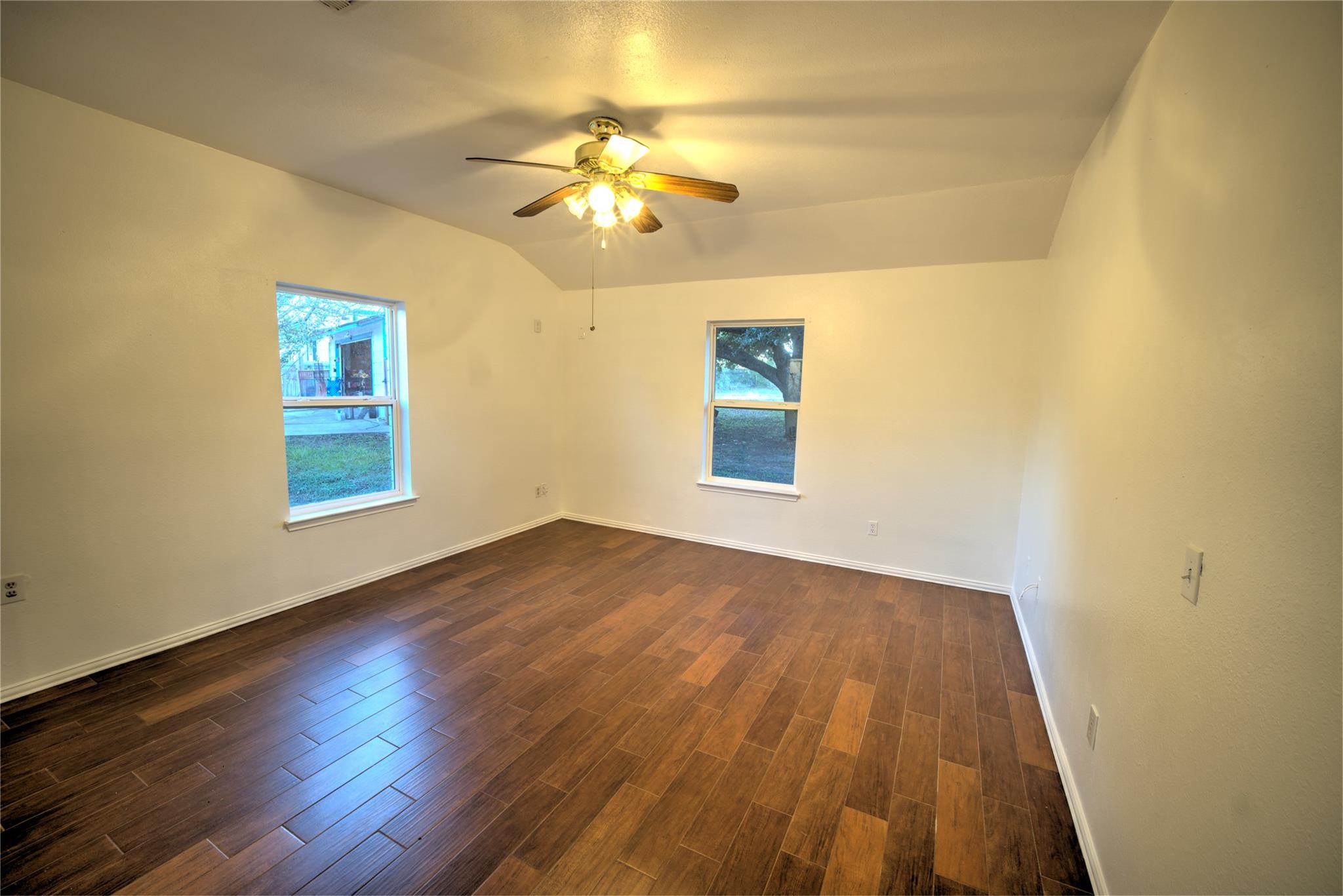 681 Old Lytton Springs Rd, Lockhart, TX 78644