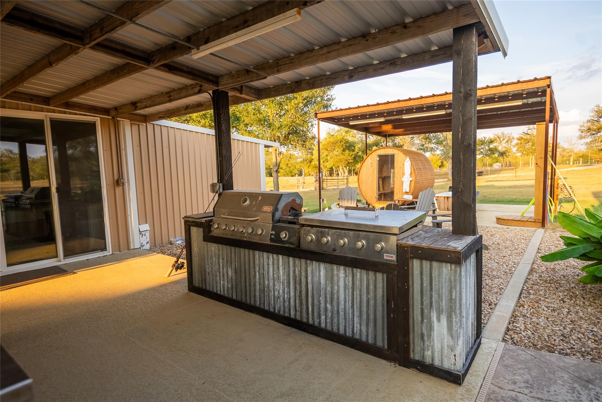 1000 Oil Field Rd, Lockhart, TX 78644