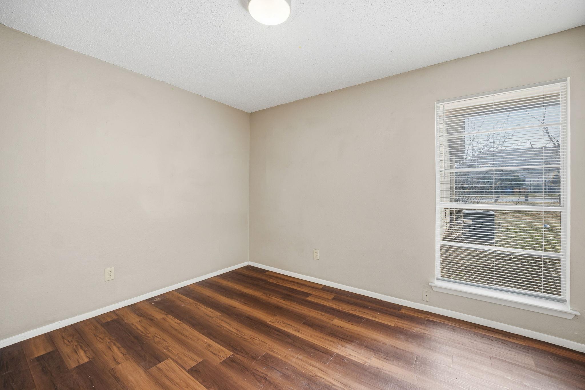 5200 Nuckols Crossing Rd # B, Austin, TX 78744