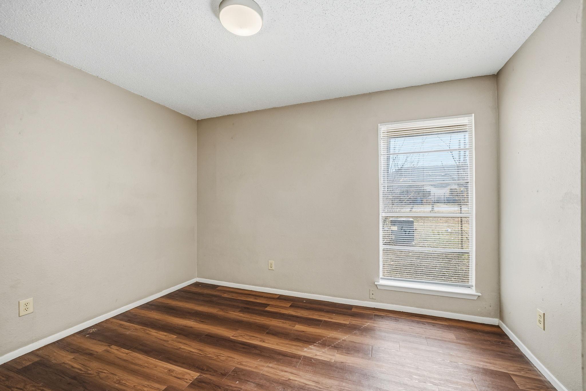 5200 Nuckols Crossing Rd # B, Austin, TX 78744