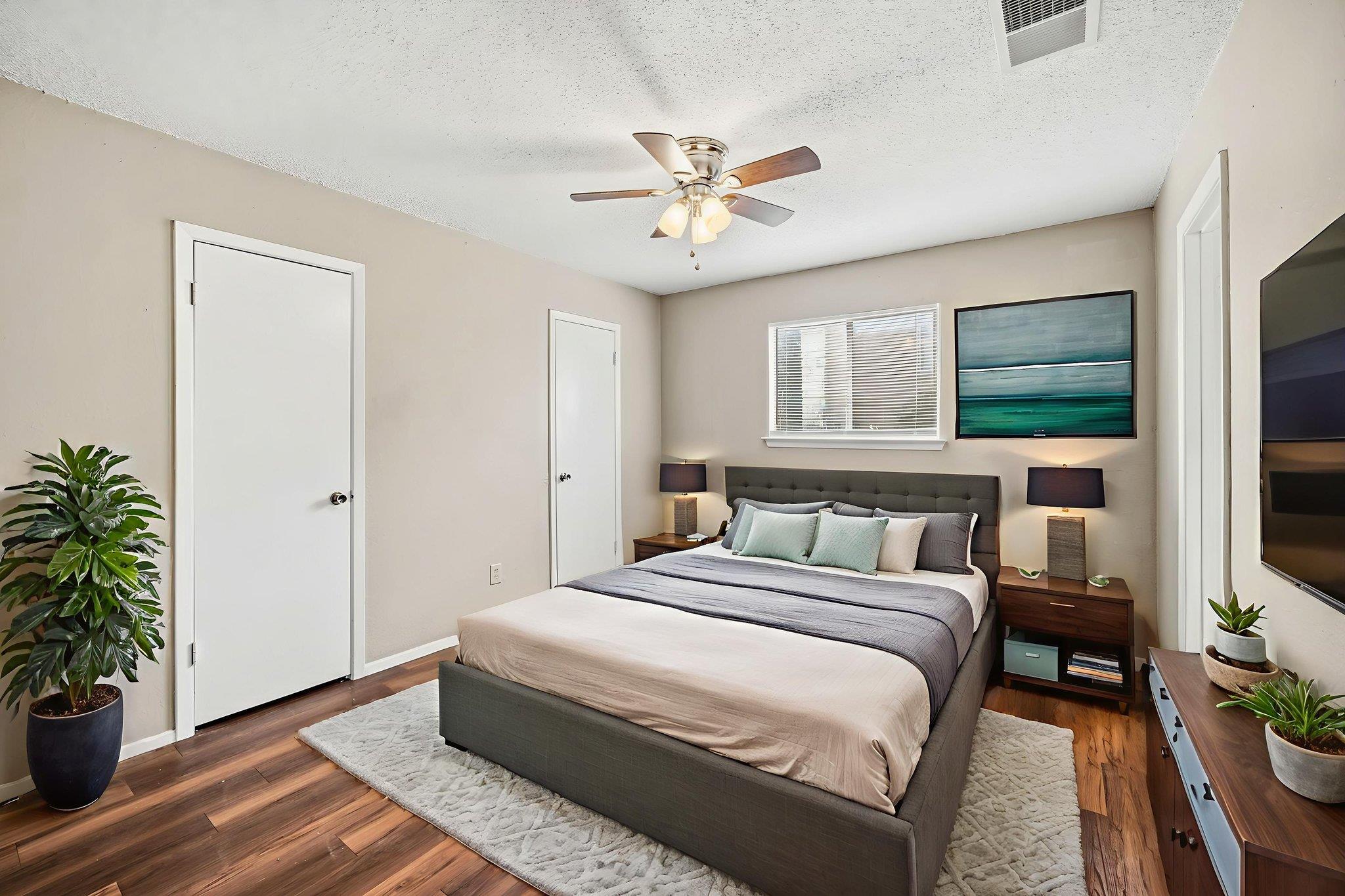 5200 Nuckols Crossing Rd # B, Austin, TX 78744