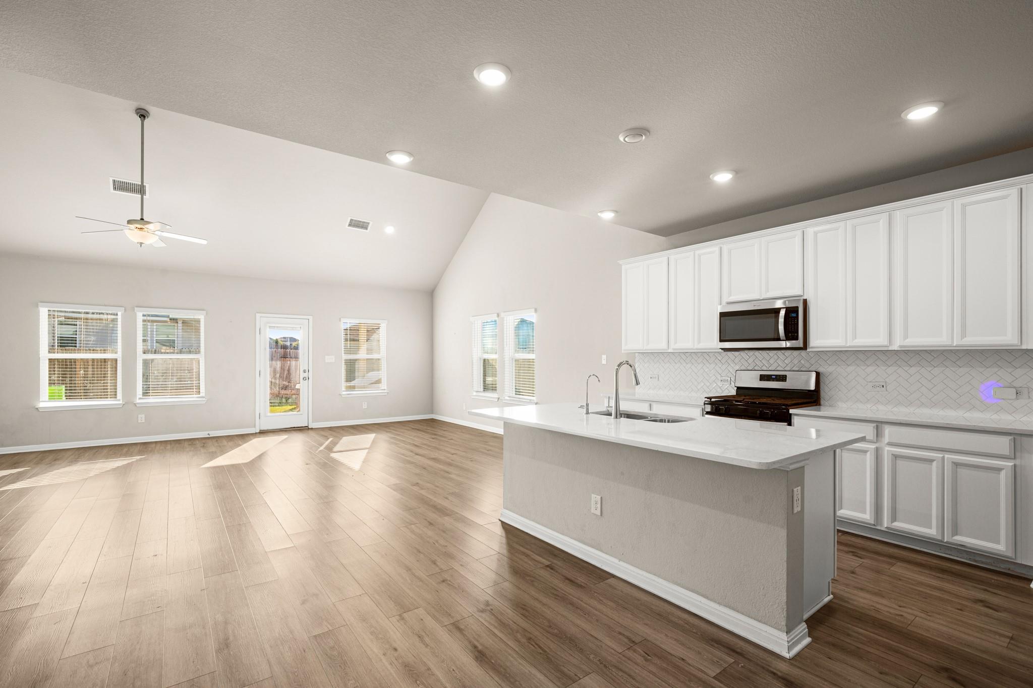 313 Windy Reed Rd, Hutto, TX 78634