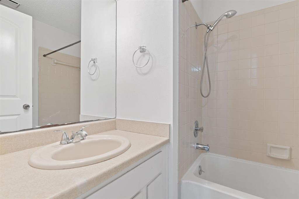 12706 Heinemann Dr, Austin, TX 78727