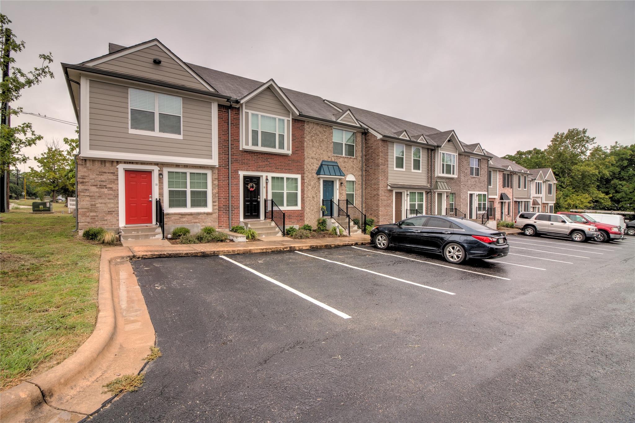 202 S College St # 7, Georgetown, TX 78626