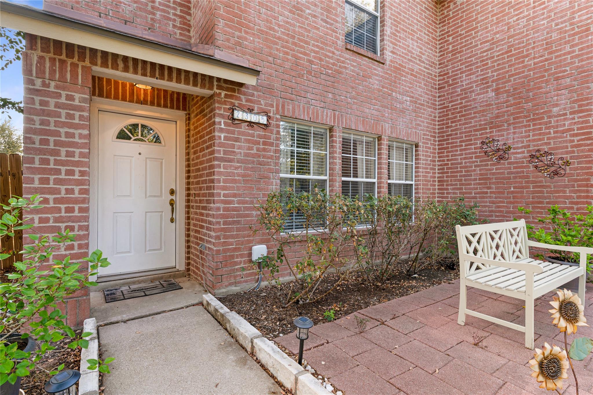 2305 Little Tree Bnd, Cedar Park, TX 78613