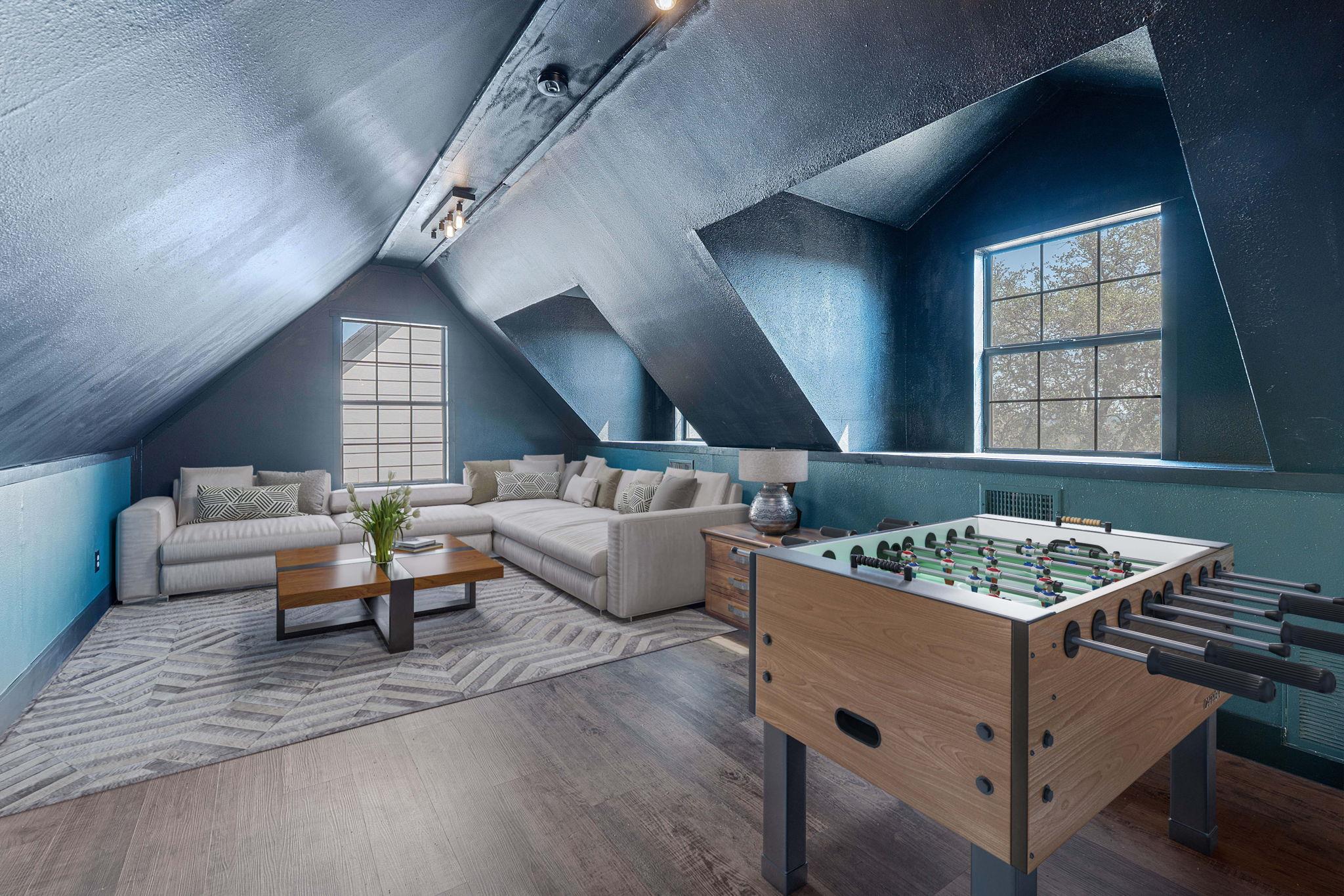 404 County Road 421, Spicewood, TX 78669