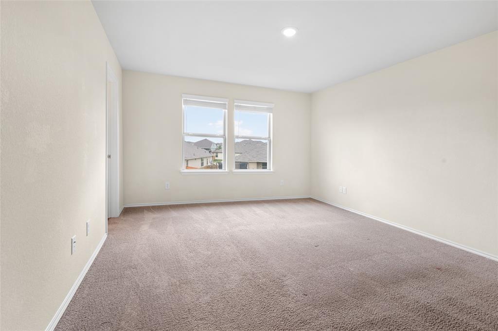 457 Bedford Falls Ln, Jarrell, TX 76537