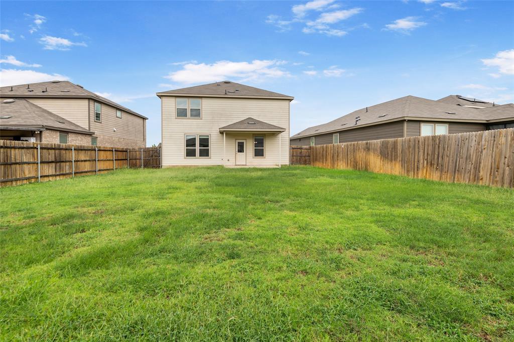 457 Bedford Falls Ln, Jarrell, TX 76537