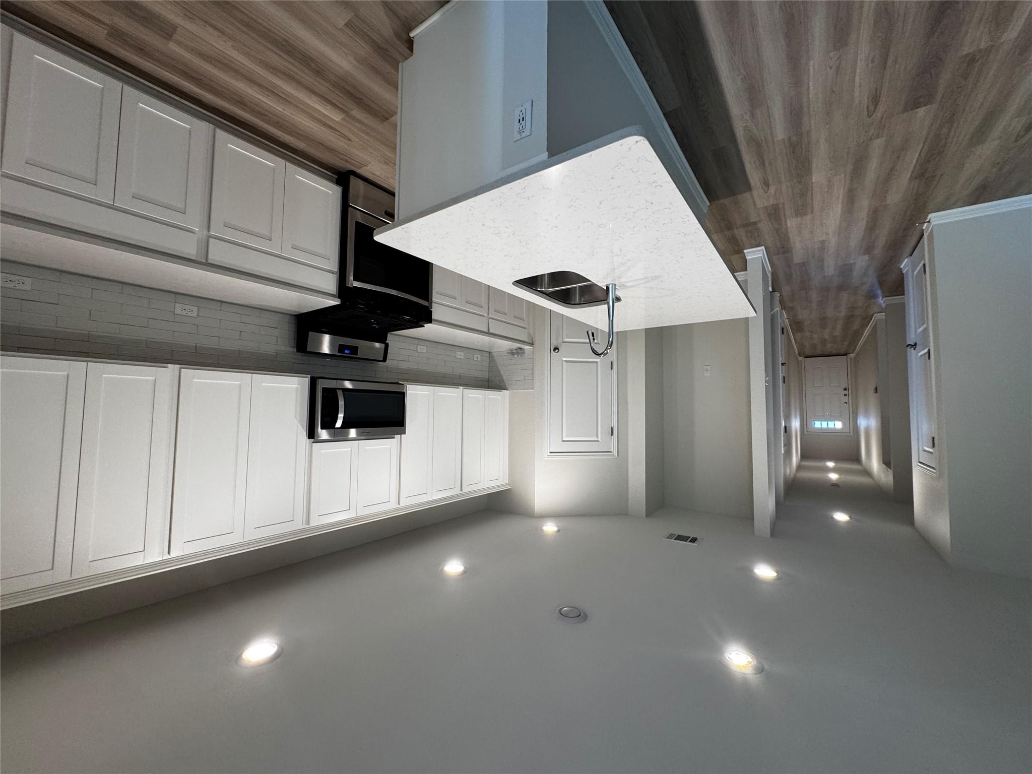 905 Copper Frond Way, Austin, TX 78748