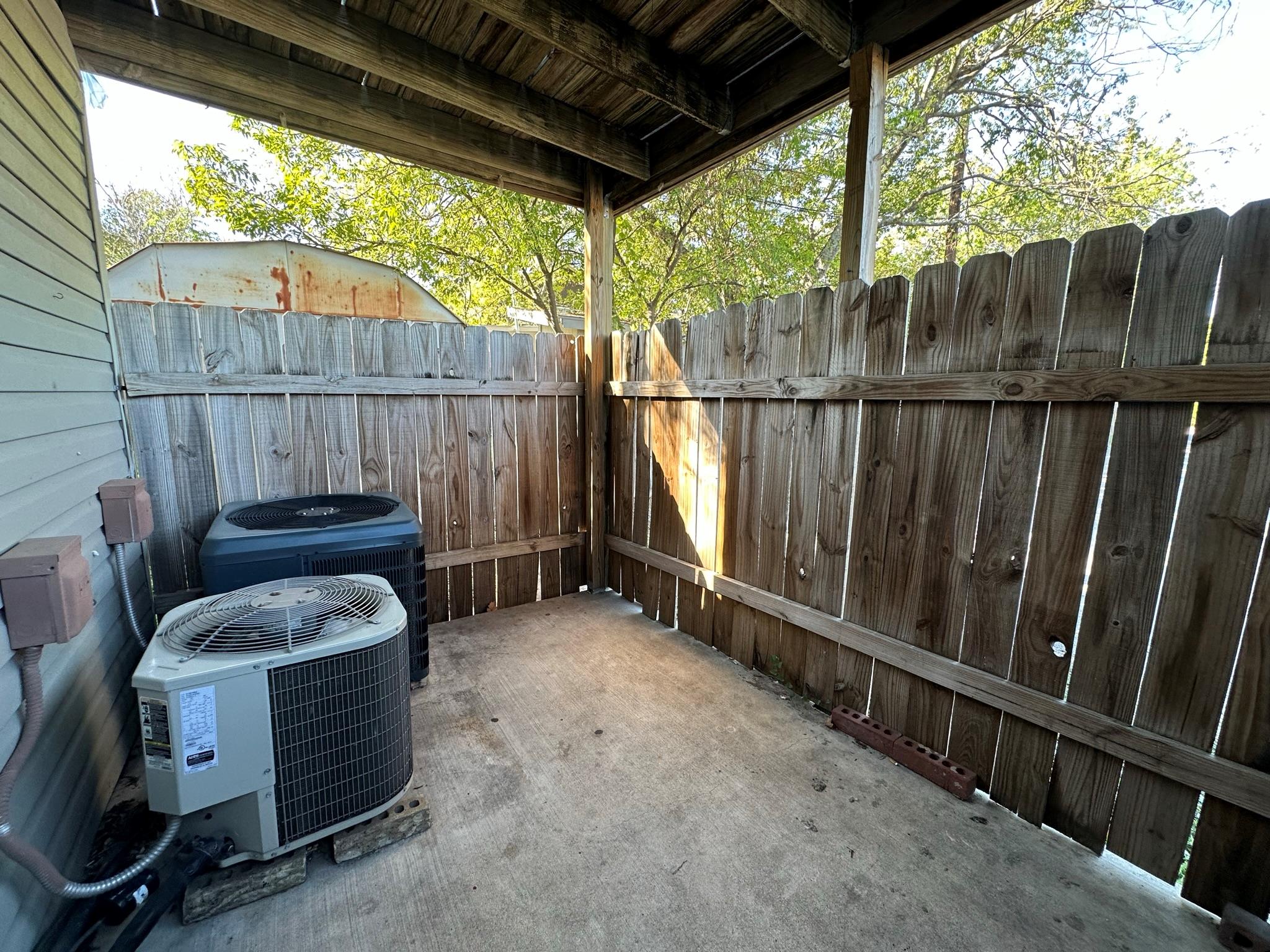 903 Taulbee Ln # B, Austin, TX 78757