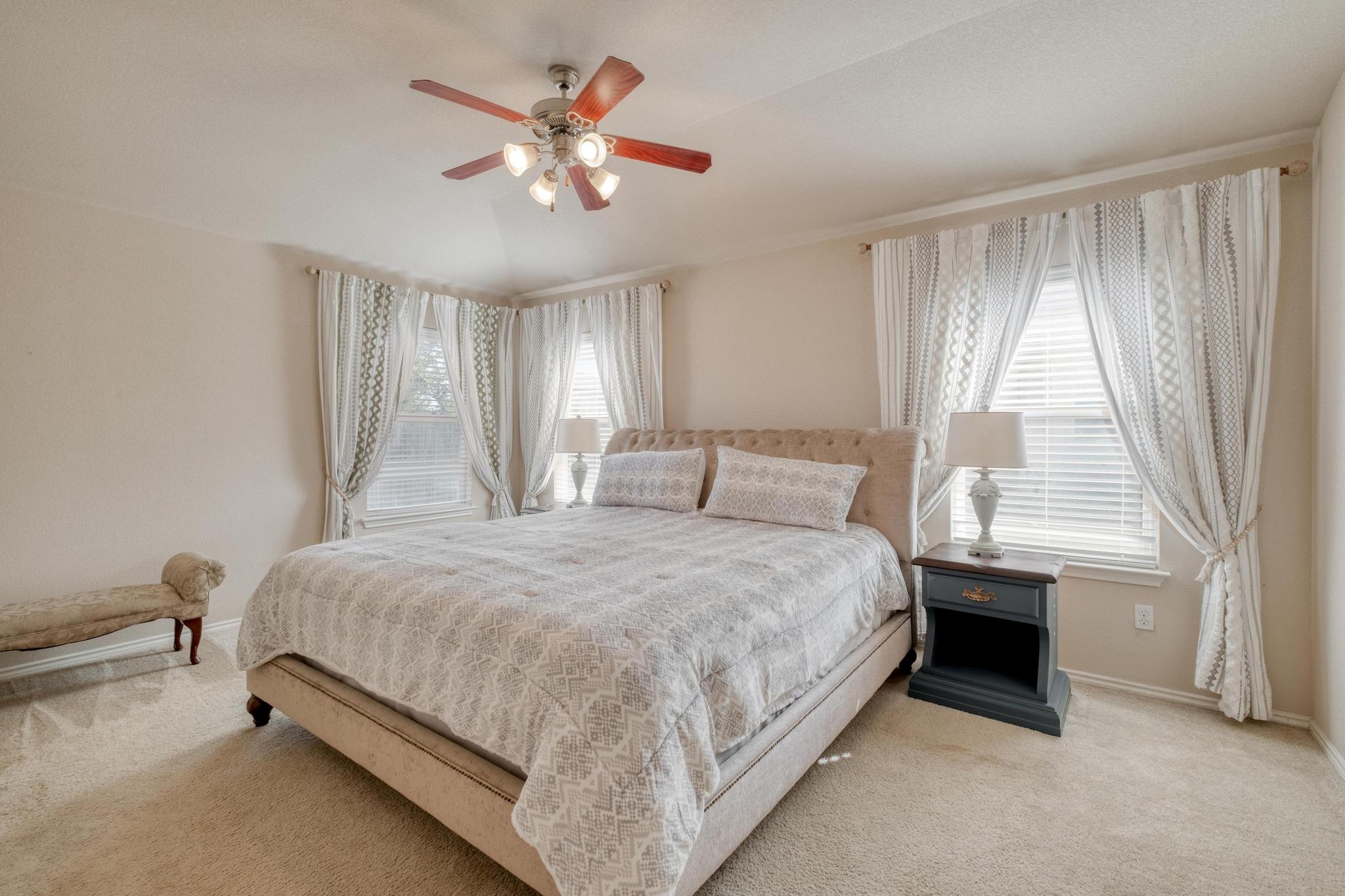 303 Baldwin St, Hutto, TX 78634