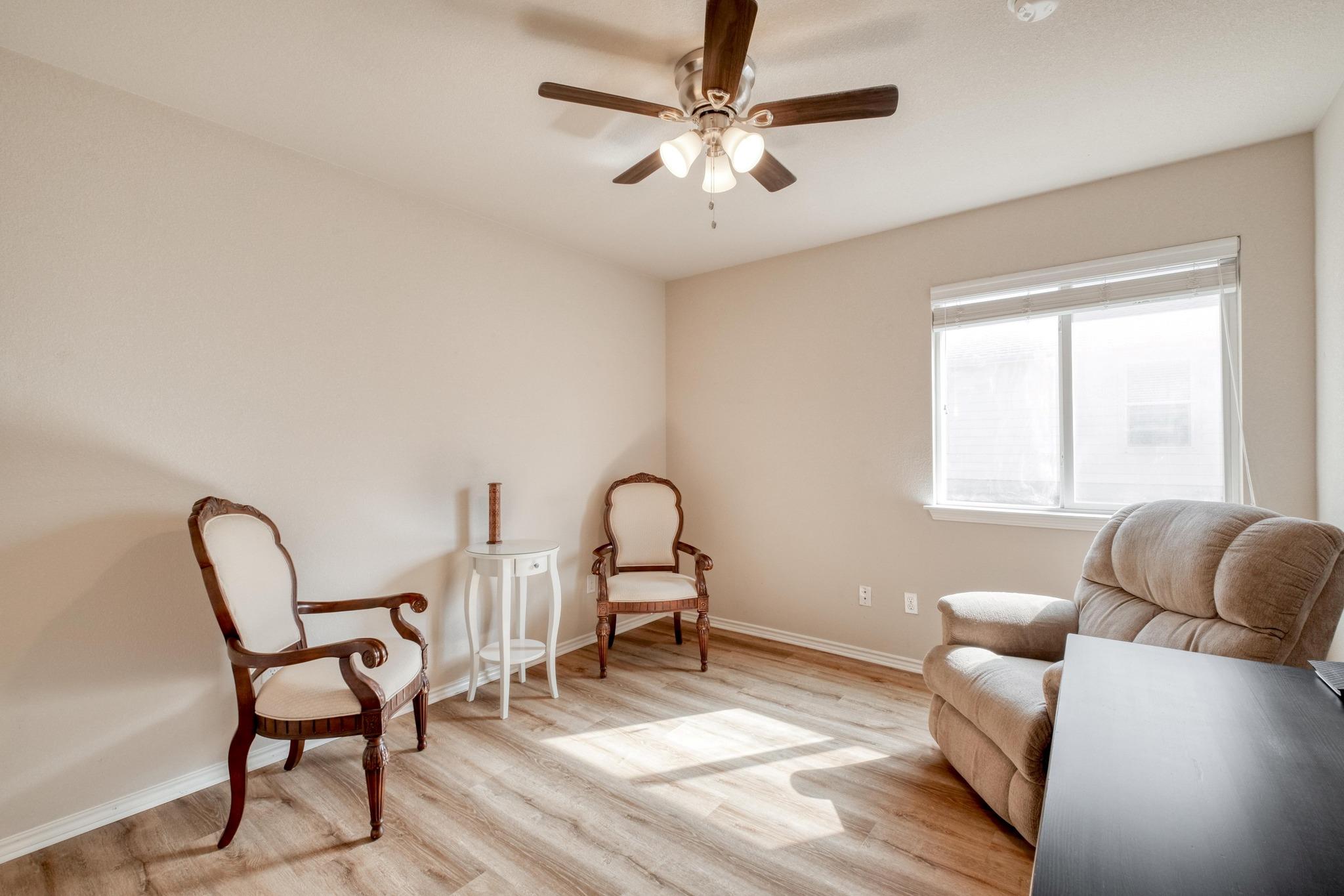 303 Baldwin St, Hutto, TX 78634