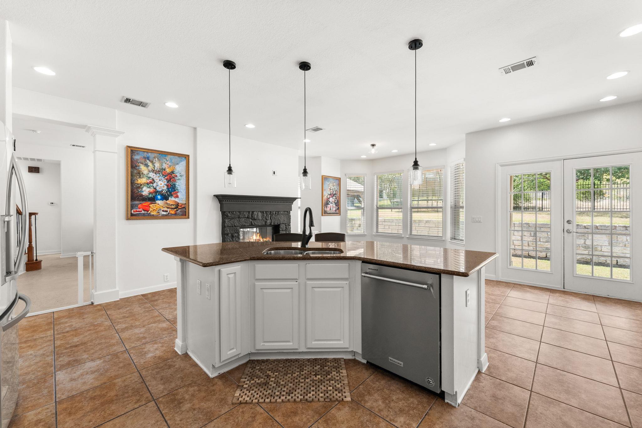 167 Desert Willow Way, Austin, TX 78737