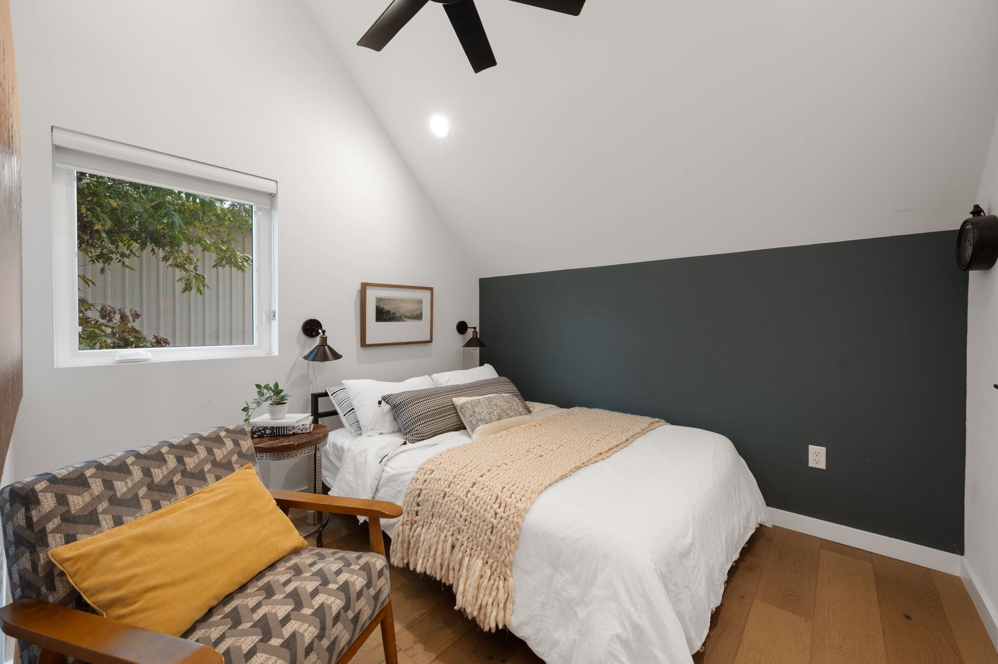 2941 E 14th St # 2, Austin, TX 78702