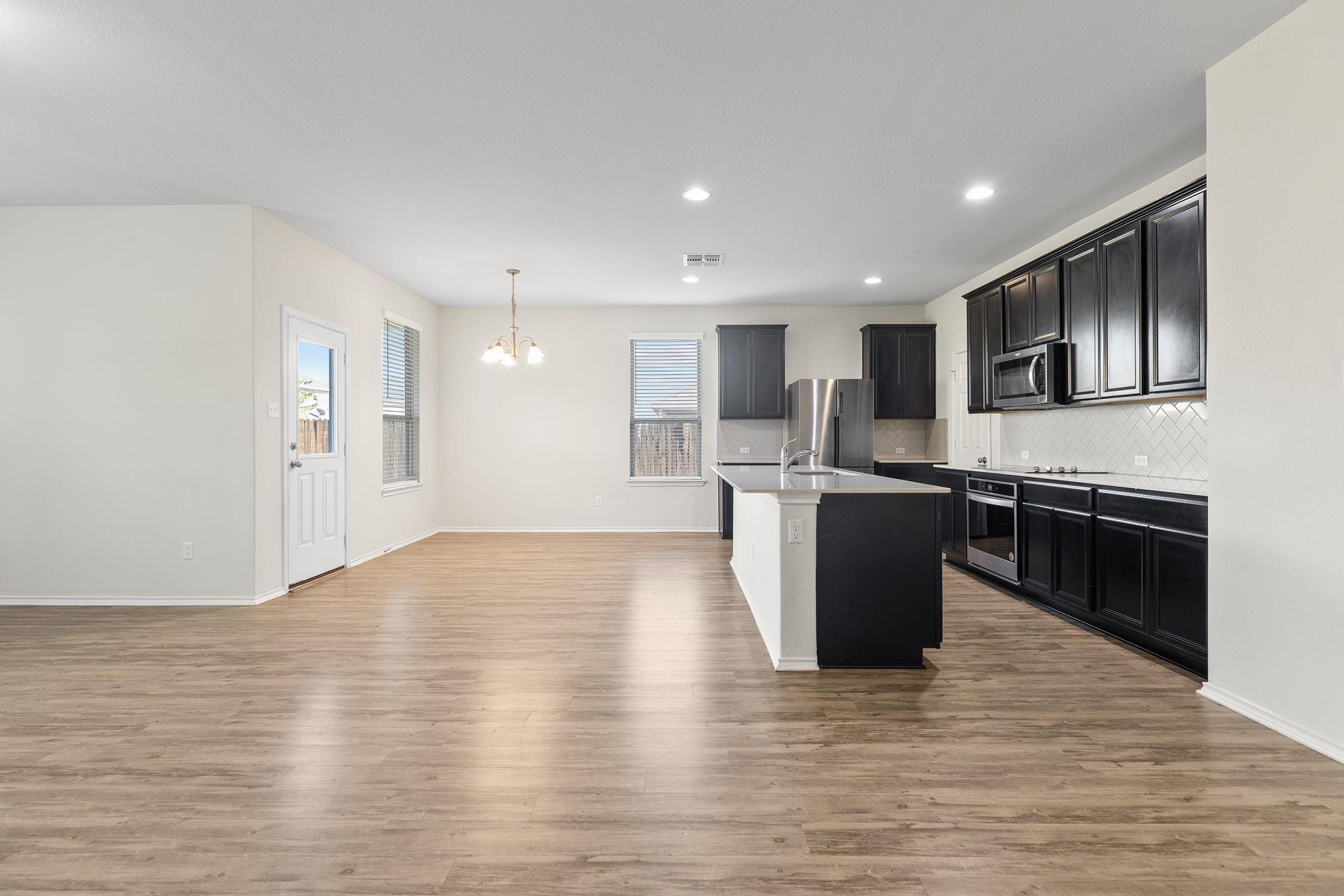 332 Spotted Rail Rdg, Leander, TX 78641