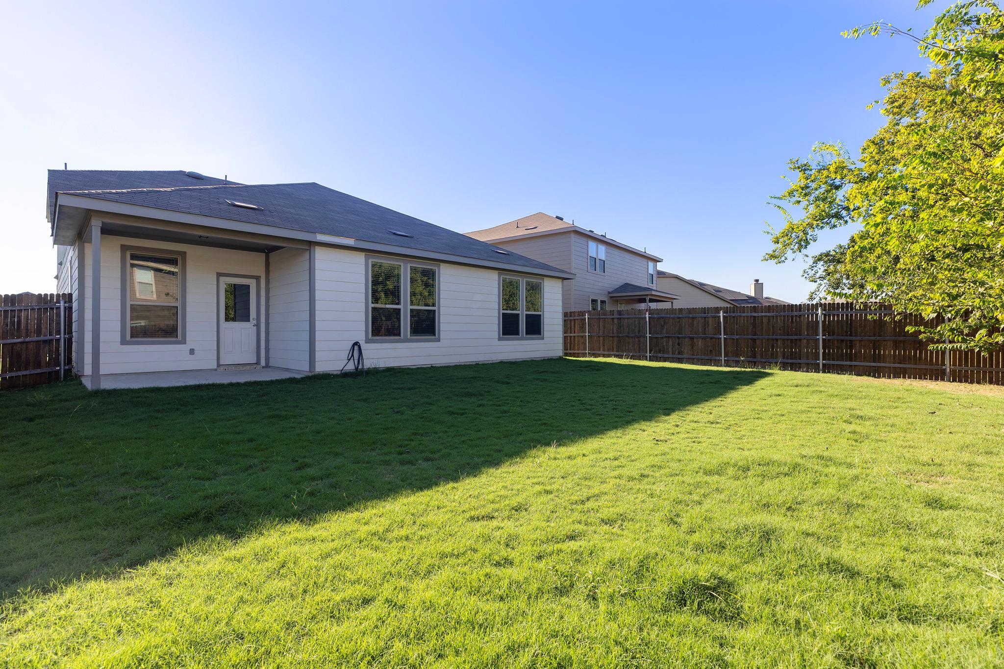 332 Spotted Rail Rdg, Leander, TX 78641