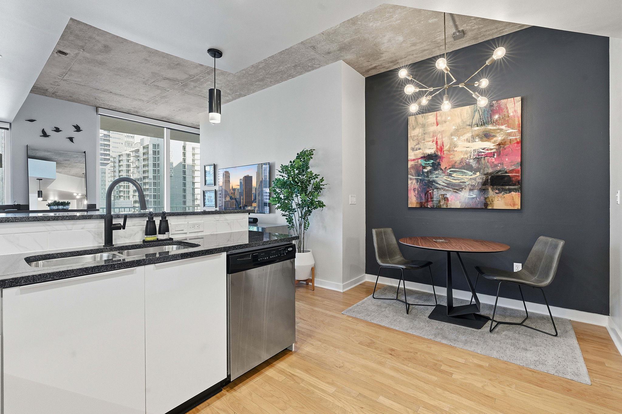 360 Nueces St # 1007, Austin, TX 78701