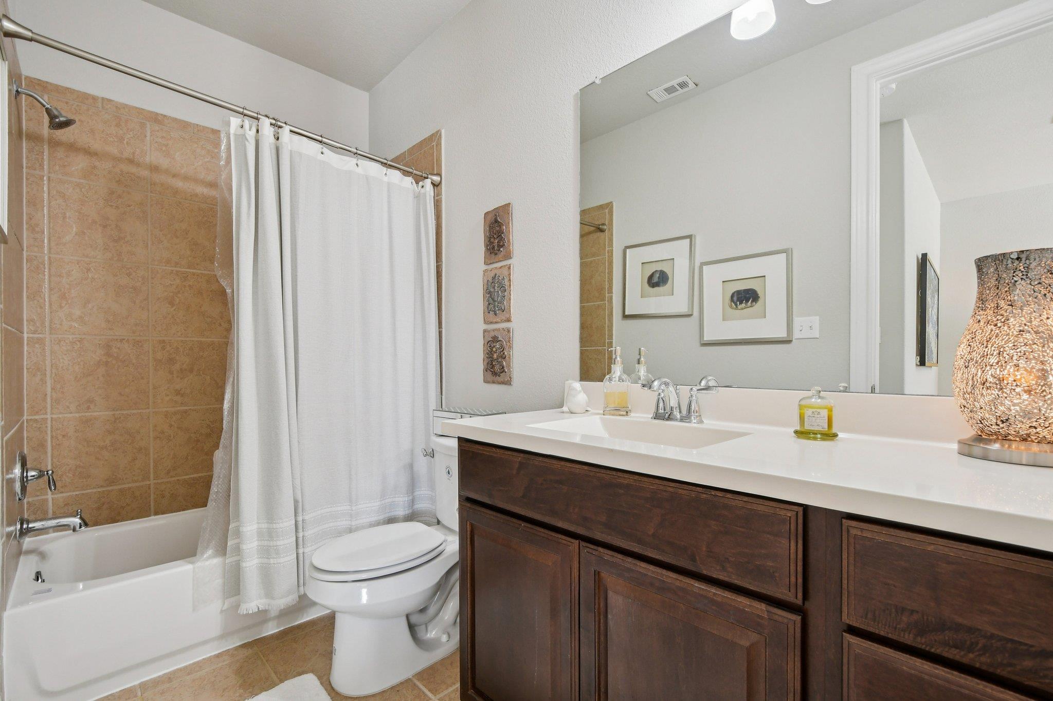 124 S Sage Holw, Dripping Springs, TX 78620