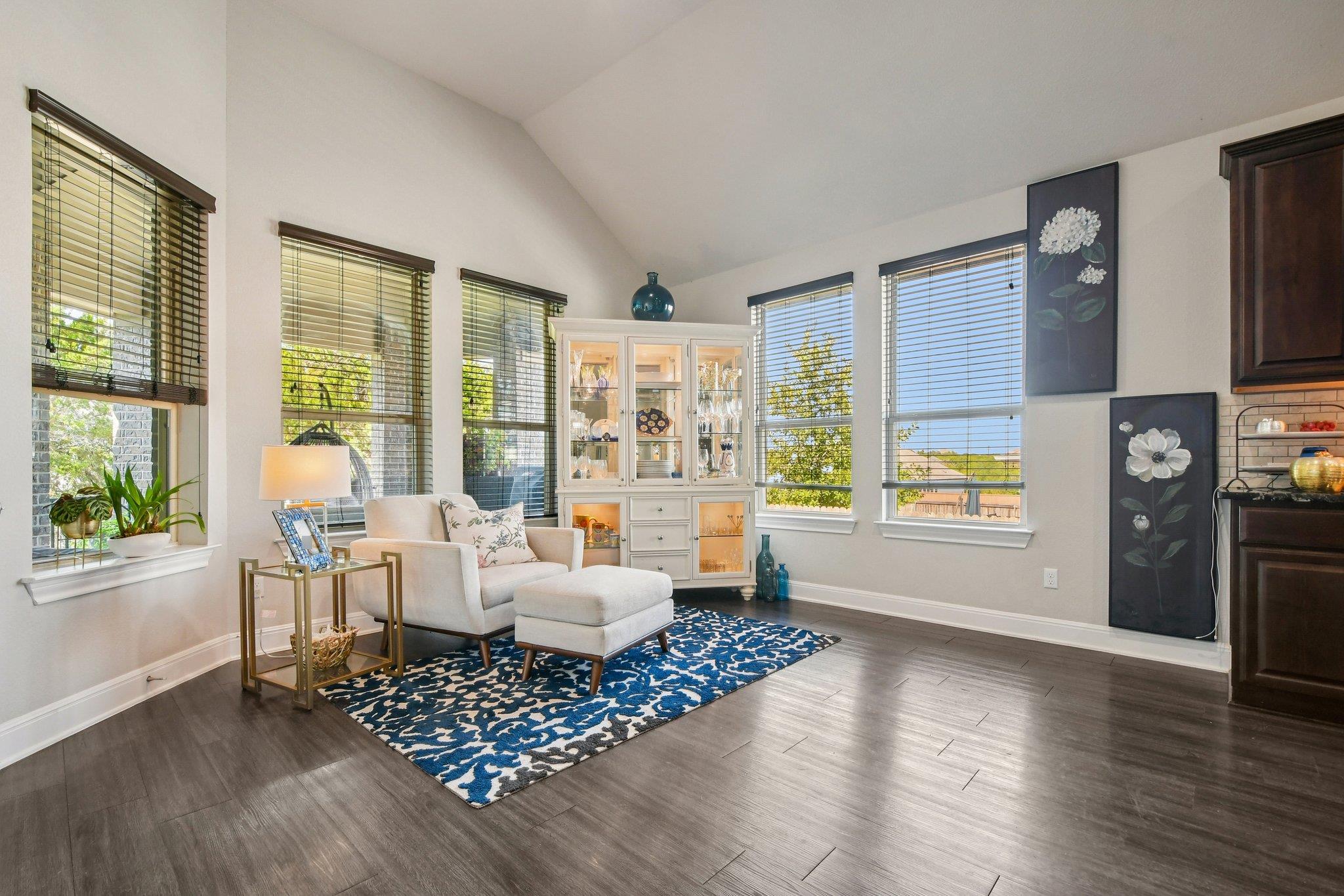 124 S Sage Holw, Dripping Springs, TX 78620