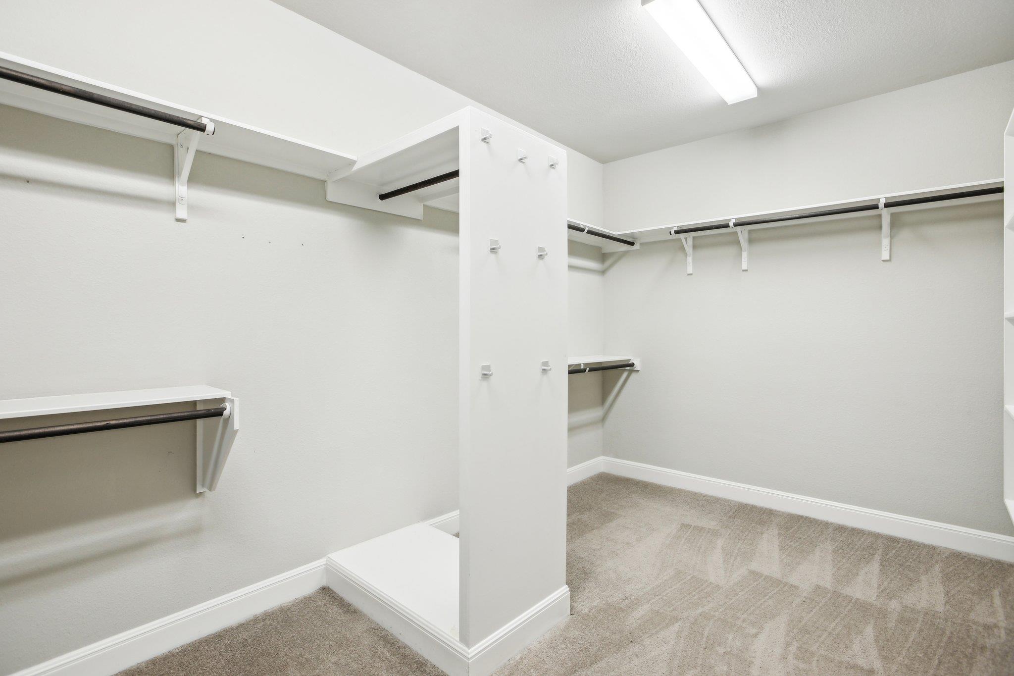 124 S Sage Holw, Dripping Springs, TX 78620