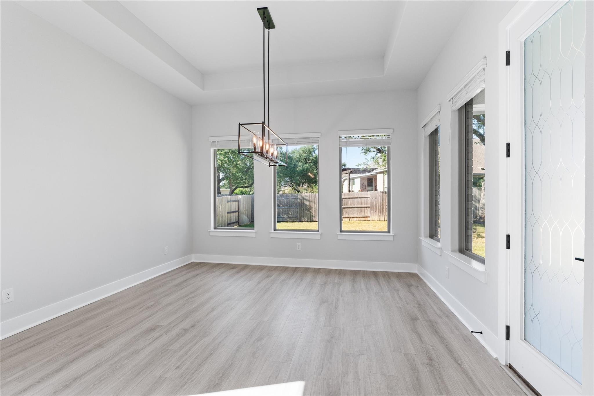 806 N Fork Trl, Georgetown, TX 78633