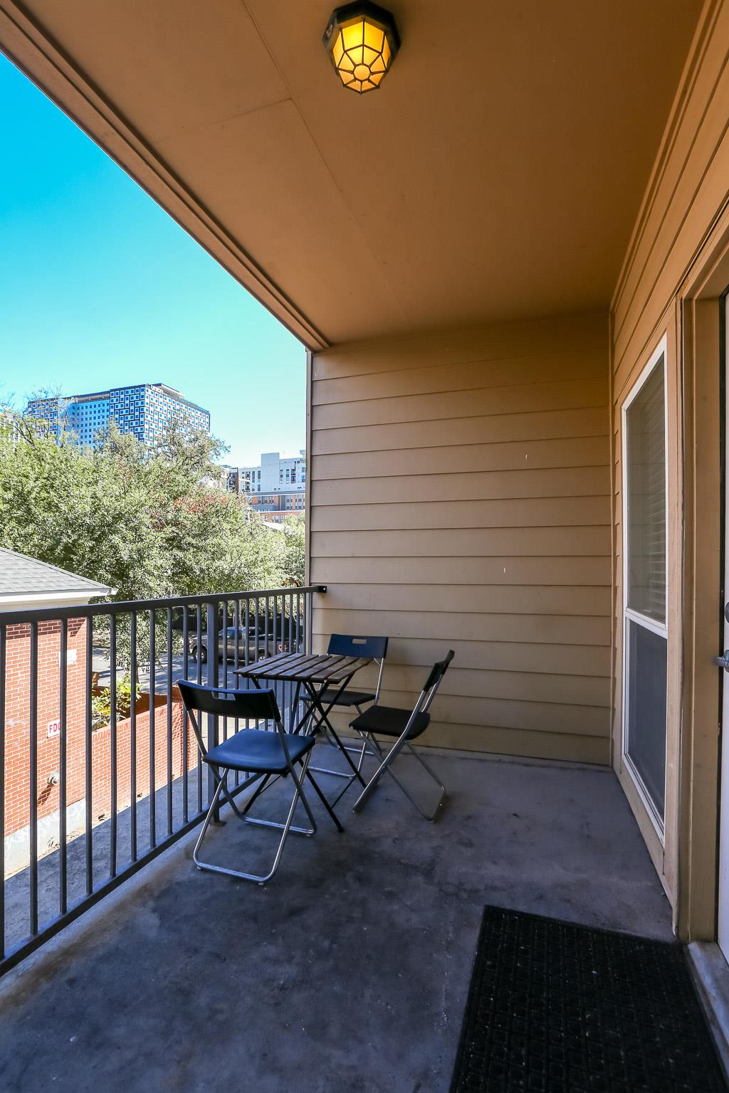 910 W 25th St # 208, Austin, TX 78705