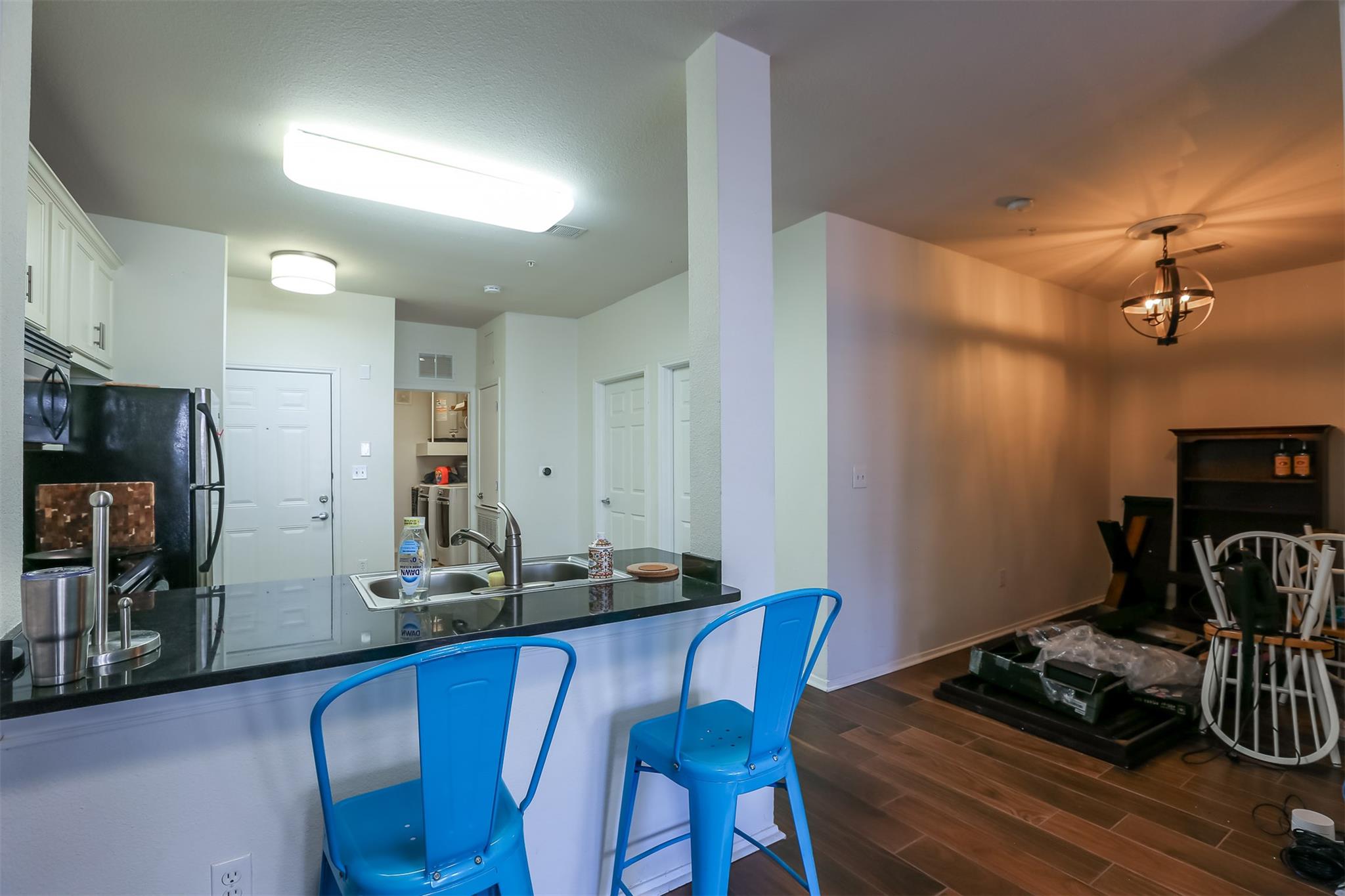 910 W 25th St # 208, Austin, TX 78705