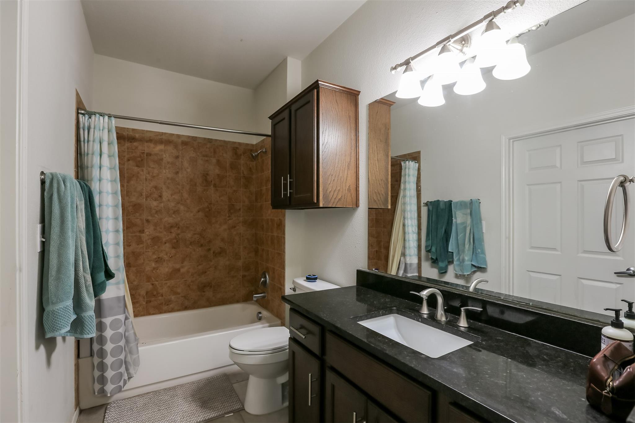 910 W 25th St # 208, Austin, TX 78705