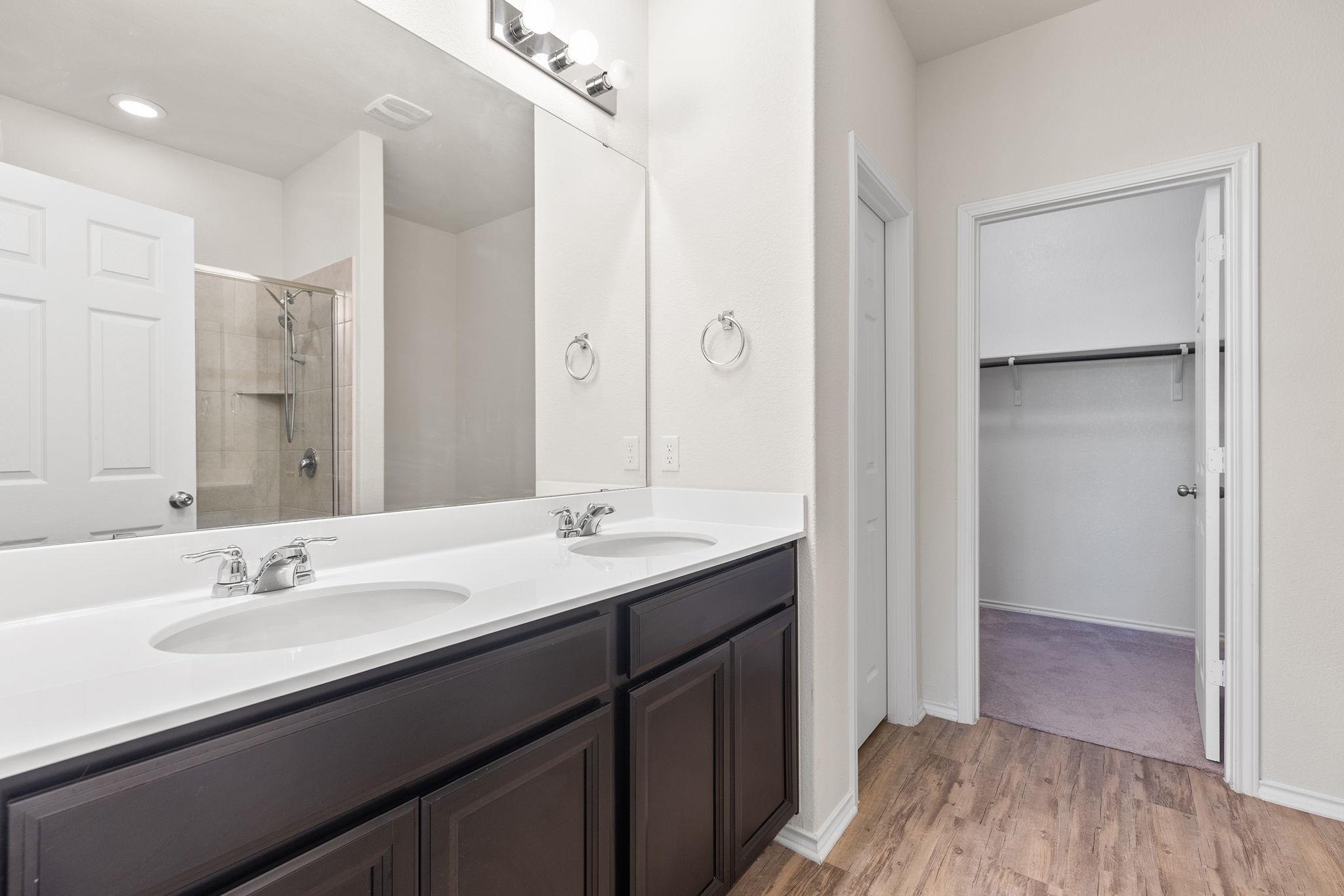 332 Spotted Rail Rdg, Leander, TX 78641