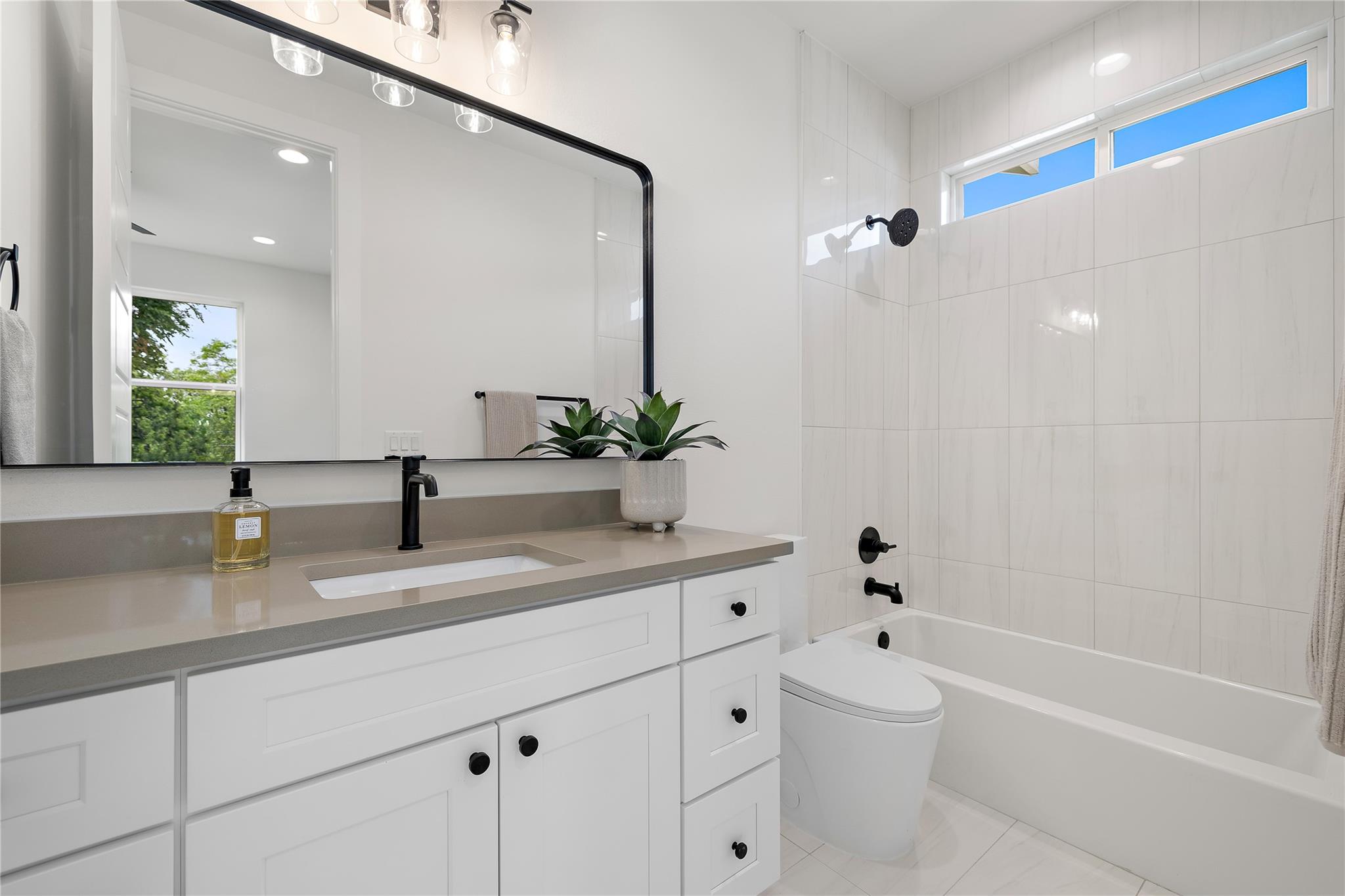 1702 Pennsylvania Ave, Austin, TX 78702