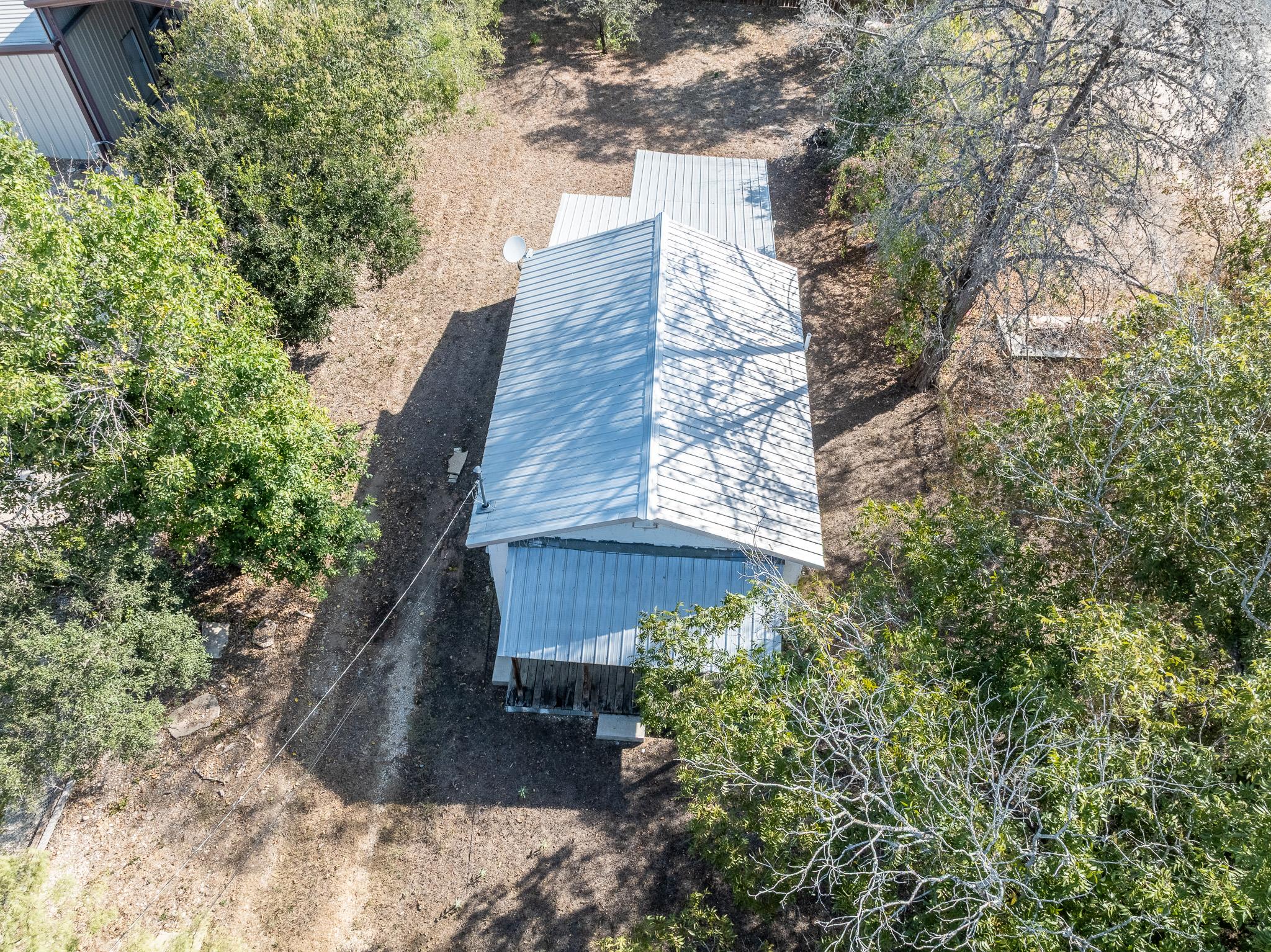 936 Water St, Gonzales, TX 78629