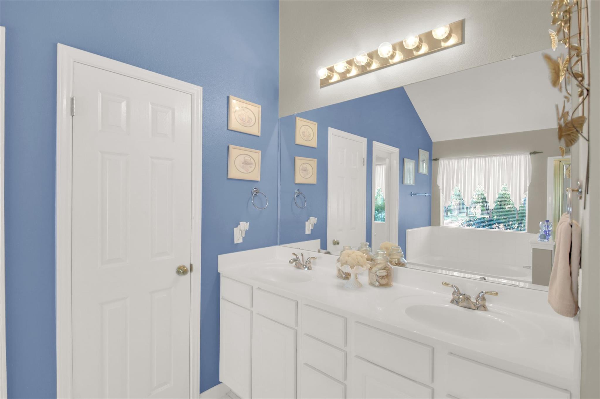 100 Copperwood Loop, Round Rock, TX 78664