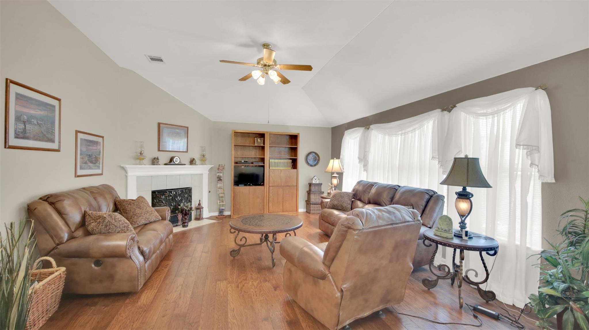 100 Copperwood Loop, Round Rock, TX 78664