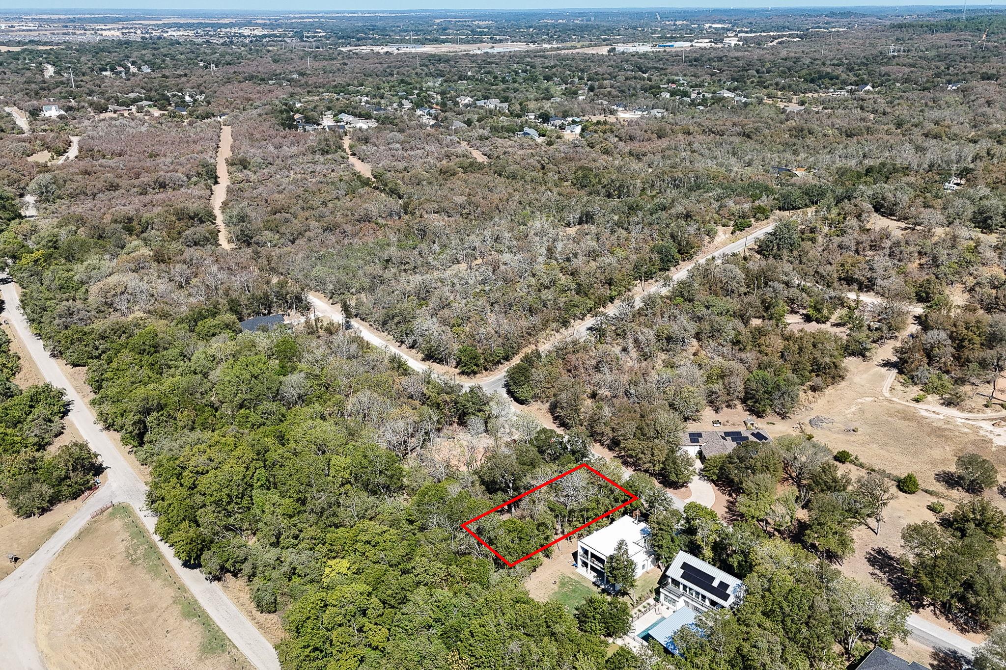 207 Kahana Ln, Bastrop, TX 78602
