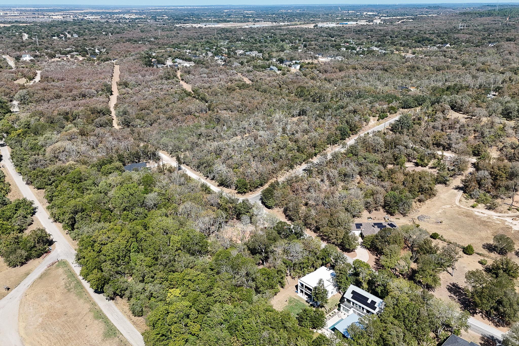 207 Kahana Ln, Bastrop, TX 78602