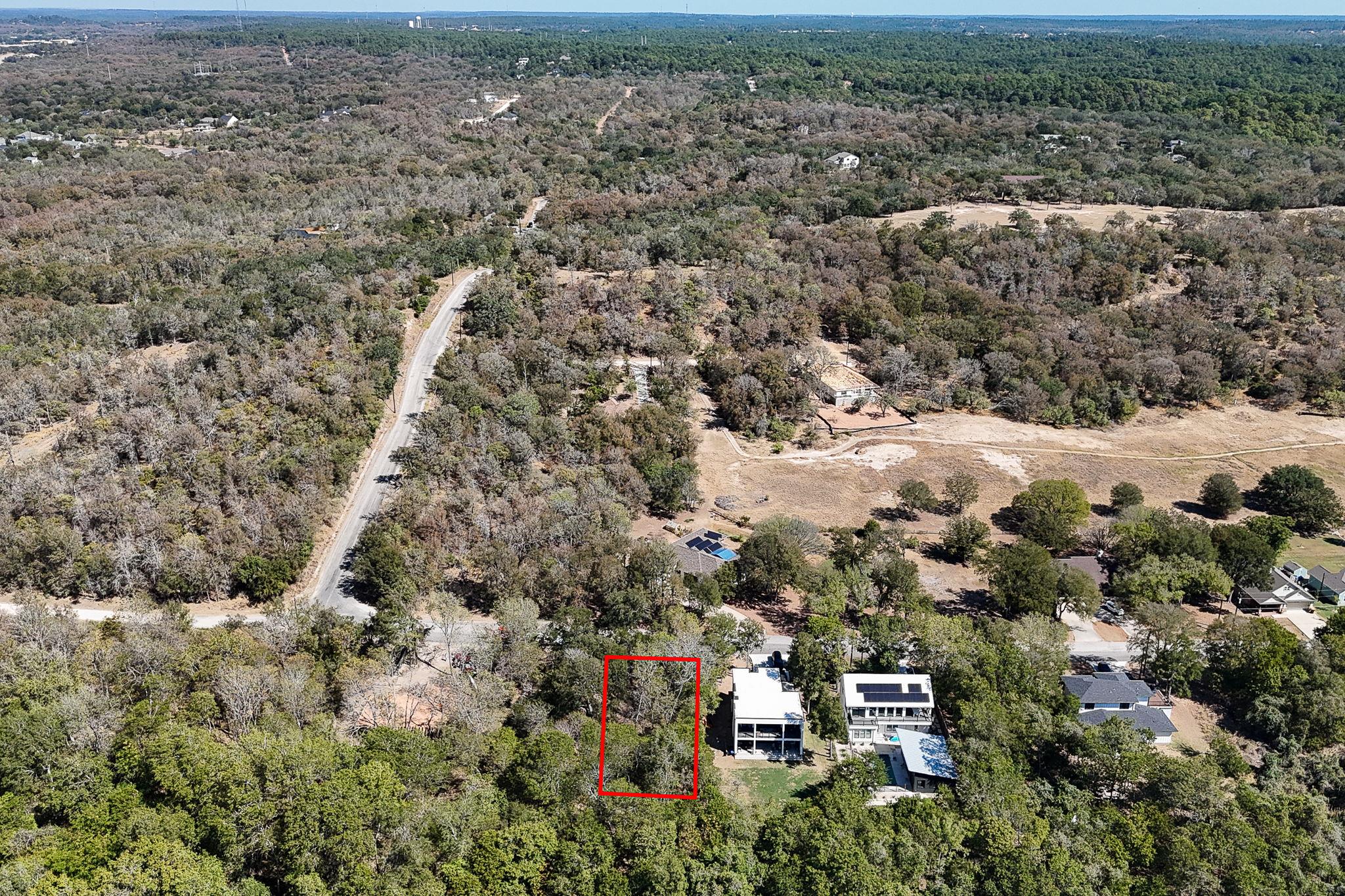 207 Kahana Ln, Bastrop, TX 78602